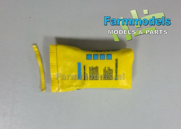 Graszaad: BARENBRUG DOORZAAI  SET C = 6 liggende volle zakken (2 verschillende vormen) + 6x Pr&eacute;-Cut decal-stickers  1:32  