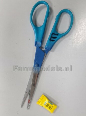 Gestapelde zakken Graszaad: BARENBRUG DOORZAAI  SET K = 3 lagen zaadgoed + 1 losse zak + 5x Pr&eacute;-Cut decal-stickers 1:32  