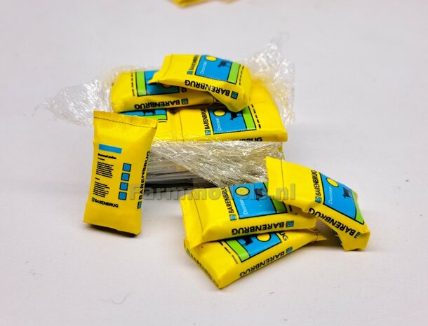 Gestapelde zakken Graszaad: BARENBRUG DOORZAAI  SET M = 12 lagen zaadgoed + 1 lege zak + 5x Pr&eacute;-Cut decal-stickers 1:32  