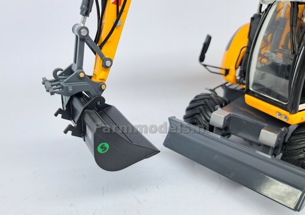 CW30 Snelwissel Giekaansluiting t.b.v. Pen Koppeling naar lepelsteel/giek.  Materiaal: ZWART RESIN BLANK geleverd 1:32 