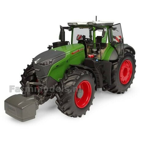 EU VERSION Fendt 1052 Vario 1:32 Universal Hobbies UH6851    VERWACHT/EXPECTED
