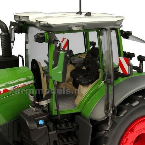 EU VERSION Fendt 1052 Vario 1:32 Universal Hobbies UH6851    VERWACHT/EXPECTED