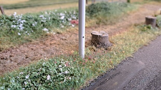 2x LANTAARNPALEN 288mm DUBBEL ARMATUUR VERSIE G2 ANTRACIET RAL 7021 + LED VERLICHTING en INSPECTIELUIK Decals  1:32    