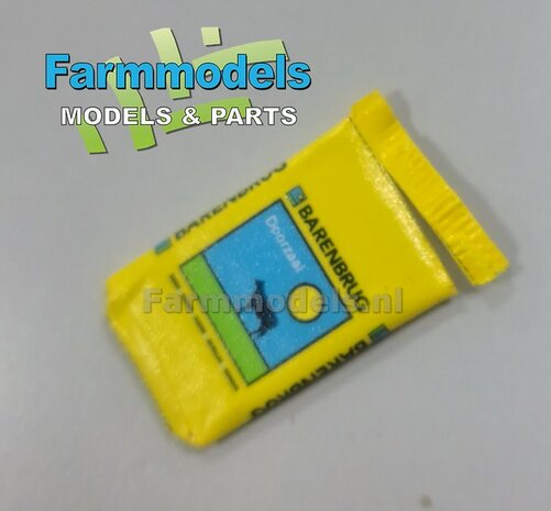 Ma&iuml;szaad: PIONEER CORNSEED  SET A = 5x verschillende volle zakken + 1x lege zak zaadgoed + 6x Pr&eacute;-Cut decal-stickers  1:32  