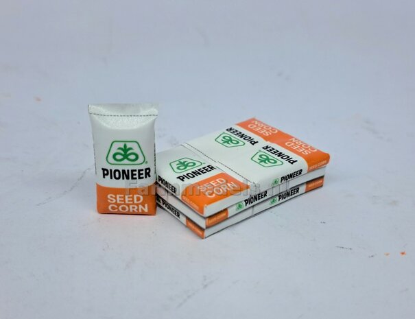 Gestapelde zakken Ma&iuml;szaad: PIONEER CORNSEED SET L = 8 lagen zaadgoed + 1 losse zak + 5x Pr&eacute;-Cut decal-stickers 1:32  