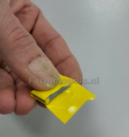 Gestapelde zakken Ma&iuml;szaad: PIONEER CORNSEED SET M = 12 lagen zaadgoed + 1 lege zak + 5x Pr&eacute;-Cut decal-stickers 1:32  