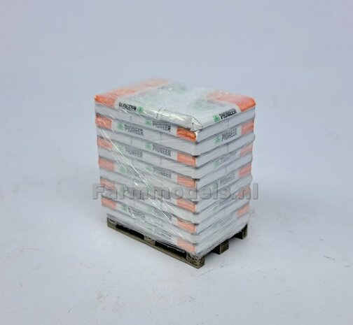 Pallet Ma&iuml;szaad: PIONEER CORNSEED PALLET READY M  1:32  
