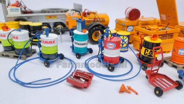 2x Zetor OLIEDRUMS + 3x losse doppen OLIEDRUMS Resin WIT GLANS gespoten geleverd + Zetor Pr&eacute;-Cut Decal stickersets 1:32