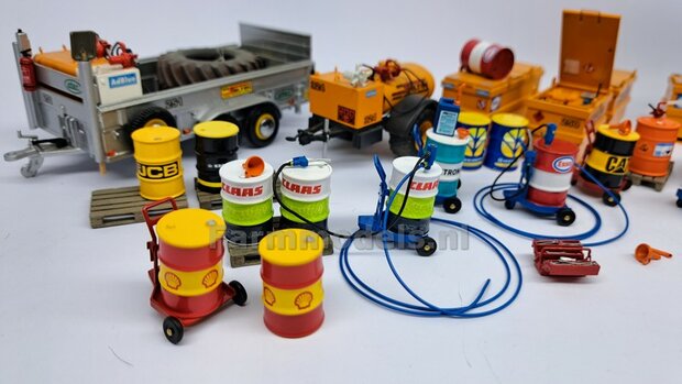 2x Zetor OLIEDRUMS + 3x losse doppen OLIEDRUMS Resin WIT GLANS gespoten geleverd + Zetor Pr&eacute;-Cut Decal stickersets 1:32