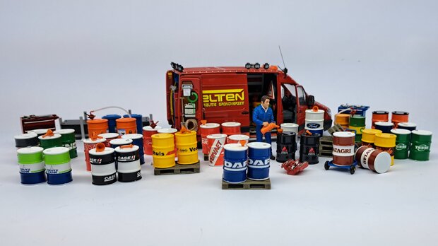 2x ZETOR OLIEDRUMS Pr&eacute;-Cut Decal stickersets 1:32