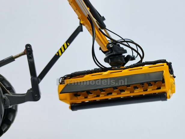 BOUWKIT: HERDER GRENADIER 513LS ARM + FRAME (Universeel plaatsing) Resin, BLANK geleverd incl Pr&eacute;-Cut Decal Stickers 1:32  