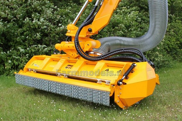 BOUWKIT: HERDER ECOMAAIER KMU Resin, BLANK geleverd incl Pr&eacute;-Cut Decal Stickers, snelwissel en ketting 1:32  