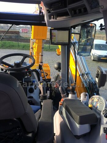 2x HERDER JOYSTICKS t.b.v. montage in cabine Materiaal: RESIN, BLANK geleverd  1:32  