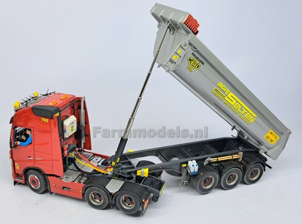 2x WABCO LUCHTKOPPELING met STOFKLEP, echt beweeg- &amp; koppelbaar Materiaal: RESIN BLANK Geleverd, geschikt voor &Oslash; 0.5mm luchtleidingen 1:32