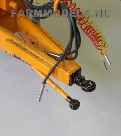 12x WABCO LUCHTKOPPELING met STOFKLEP, echt beweeg- &amp; koppelbaar Materiaal: RESIN BLANK Geleverd, geschikt voor &Oslash; 0.5mm luchtleidingen 1:32