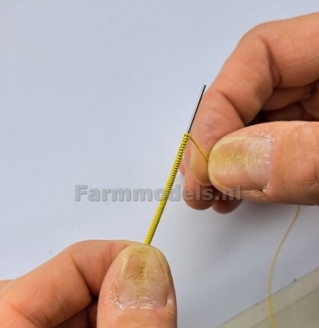 4x WABCO LUCHTKOPPELING + STOFKLEP, echt beweeg- &amp; koppelbaar Mat: Resin, ALUMINIUM + GEEL Geleverd, geschikt voor &Oslash; 0.5mm luchtleidingen 1:32