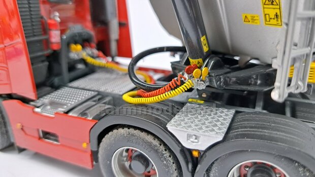 12x WABCO LUCHTKOPPELING + STOFKLEP, echt beweeg- &amp; koppelbaar Mat: Resin, ALUMINIUM + GEEL Geleverd, geschikt voor &Oslash; 0.5mm luchtleidingen 1:32