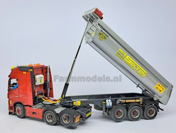 12x WABCO LUCHTKOPPELING + STOFKLEP, echt beweeg- &amp; koppelbaar Mat: Resin, ALUMINIUM + ROOD Geleverd, geschikt voor &Oslash; 0.5mm luchtleidingen 1:32