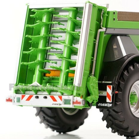 Joskin Tornado 6016/17V stalmeststrooier 1:32 Universal Hobbies 6787     NB2B