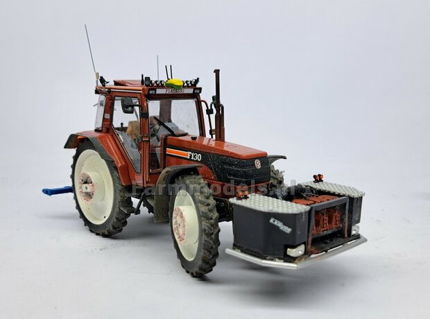 BOUWKIT: UITTRIJBOK REGENHASPEL met opties voor Hydrauliek- Lucht- &amp; Stroom aansluiting 3-Punt Bok Mat: Resin ROOD/GEEL &amp; ALU gespoten 1:32