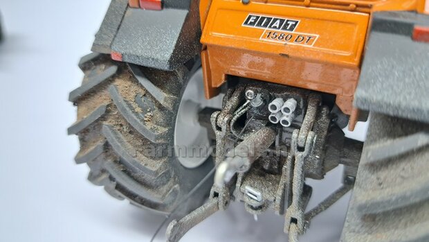 4x 13-Polige STEKKER + VERLICHTINGSKABEL  &Oslash; 0.3 mm Materiaal Resin, ZWART MATT Gespoten geleverd + &Oslash; 0.3 mm kabel  1:32 