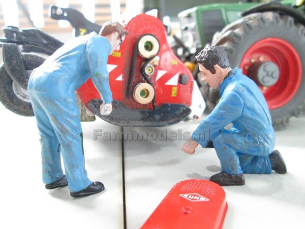 2x 13-Polige STEKKER &amp; 2x CONTACTDOOS  + KAPJE + VERLICHTINGSKABEL  &Oslash; 0.3 mm Mat: Resin ZWART MATT gespoten geleverd + &Oslash; 0.3 mm kabel  1:32 