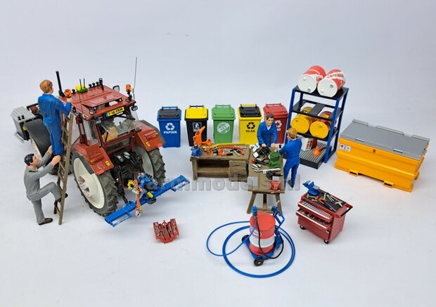 BOUWKIT: UITTRIJBOK REGENHASPEL met opties voor Hydrauliek- Lucht- &amp; Stroom aansluiting 3-Punt Bok Mat: Resin BLAUW/GEEL &amp; ALU gespoten 1:32