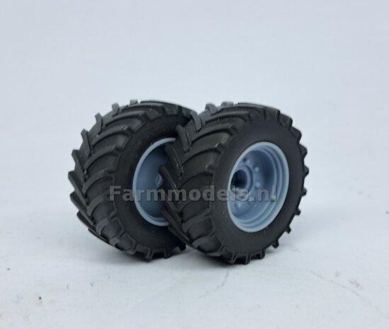 &Oslash; 47,3 mm: FIAT 1580/ 160-90 van ROS: 2x VOORAS Banden met RESIN 8 GAATS-Velgen BLANK geleverd  1:32   Farmmodels Custom Line Series  