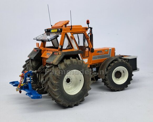 &Oslash; 58.5 mm: FIAT 1580/ 160-90 van ROS: 2x ACHTERAS Banden met RESIN 8 GAATS-Velgen NH/ FIAT WIT gespoten geleverd  1:32   Farmmodels Custom Line Series  