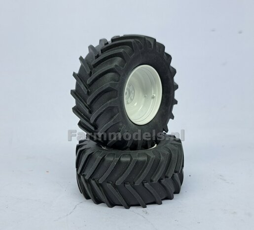 &Oslash; 58.5 mm: FIAT 1580/ 160-90 van ROS: 2x ACHTERAS Banden met RESIN 8 GAATS-Velgen NH/ FIAT WIT gespoten geleverd  1:32   Farmmodels Custom Line Series  
