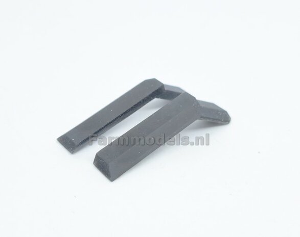 2x ACHTERAS SPATBORDEN 7.7mm breed t.b.v. FIAT 1580/ 160-90 van ROS:    Materiaal RESIN BLANK geleverd  1:32  