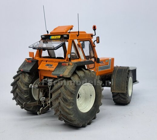 2x ACHTERAS SPATBORDEN 7.7mm breed t.b.v. FIAT 1580/ 160-90 van ROS:    Materiaal Resin ZWART MATT Gespoten geleverd  1:32  