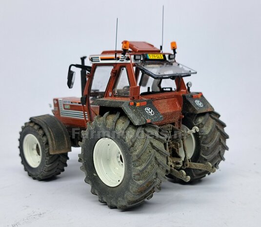 2x ACHTERAS SPATBORDEN 7.7mm breed t.b.v. FIAT 1580/ 160-90 van ROS:    Materiaal Resin ZWART MATT Gespoten geleverd  1:32  