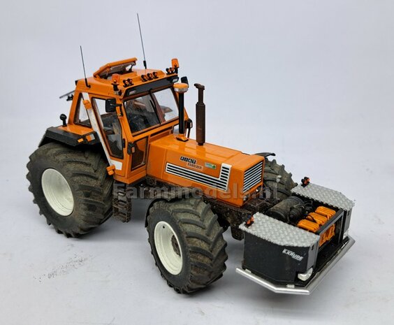 2x ACHTERAS SPATBORDEN 7.7mm breed t.b.v. FIAT 1580/ 160-90 van ROS:    Materiaal Resin ZWART MATT Gespoten geleverd  1:32  