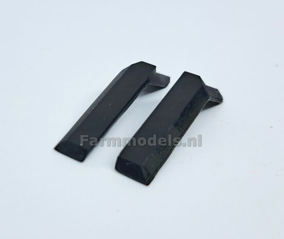 2x ACHTERAS SPATBORDEN 7.7mm breed t.b.v. FIAT 1580/ 160-90 van ROS:    Materiaal Resin ZWART MATT Gespoten geleverd  1:32  