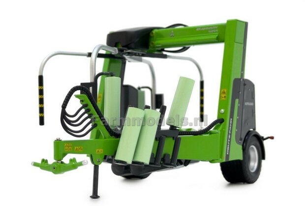 Deutz Fahr Wrapmaster 4044 balen wikkelaar 1:32 MARGE MODELS MM2426    