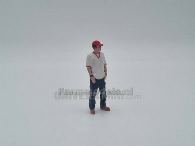 White: Man staand met WIT T-Shirt en blauwe broek BRUCE - Handgeschilderd 1:32   ATL32039White