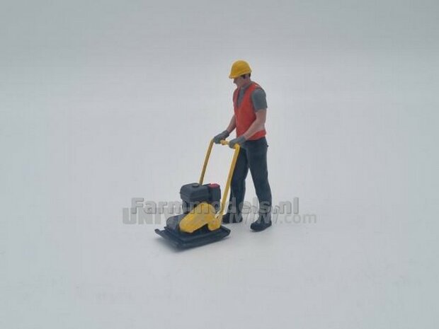 ORANGE: Man met Trilplaat en veiligheids hesje en helm-handgeschilderd 1:32 ATL32050