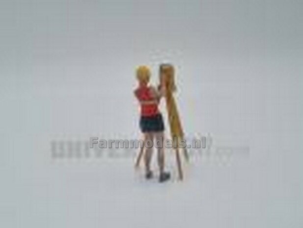 ORANGE: Vrouw met statief en laser en veiligheids hesje en helm-handgeschilderd 1:32 ATL32044