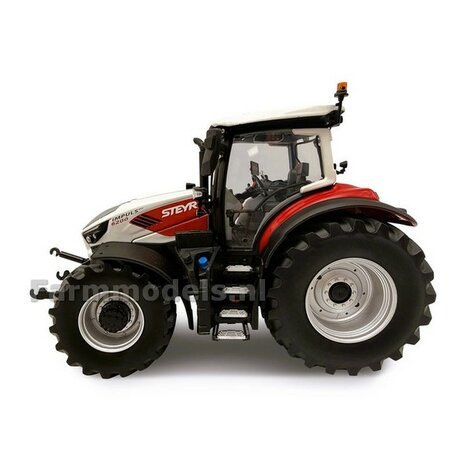 Steyr 6200 Impuls CVT-2026 + FREE GIFT VOORRUIT STICKERSET  1:32 UNIVERSAL HOBBIES  UH6812   