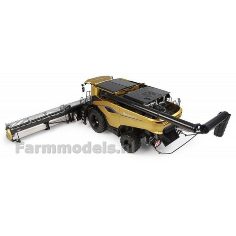 GOLD SHOW EDITION New Holland CR11 maaidorser Lim. Ed. 2000st. 1:32 UNIVERSAL HOBBIES  6829    OP=OP