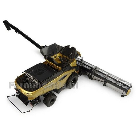 GOLD SHOW EDITION New Holland CR11 maaidorser Lim. Ed. 2000st. 1:32 UNIVERSAL HOBBIES  6829    OP=OP