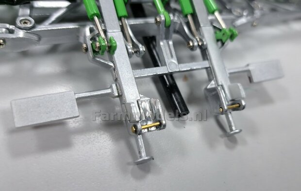 BOUWKIT: KOPPELBOK Resin ALUMINIUM Gespoten + 2x CILINDER + 6x Montage nagels  t.b.v. koppelen Joskin Pendislide met VEENHUIS Mesttank UH 1:32