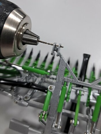 BOUWKIT: KOPPELBOKSET nr 627580 + 1x JOSKIN PENDISLIDE + 1x VEENHUIS 3-asser MESTTANK UH (BOK + CILINDERS ZELF TE MONTEREN) 1:32