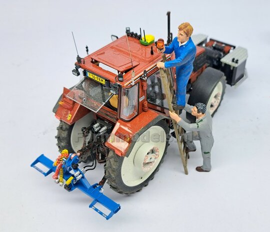 2x ZWAAILAMPSTEUN VERSIE K &Oslash; 1mm steun. Mat: Resin ALUMINIUM glans geschikt voor montage Farmmodels Zwaailampen 