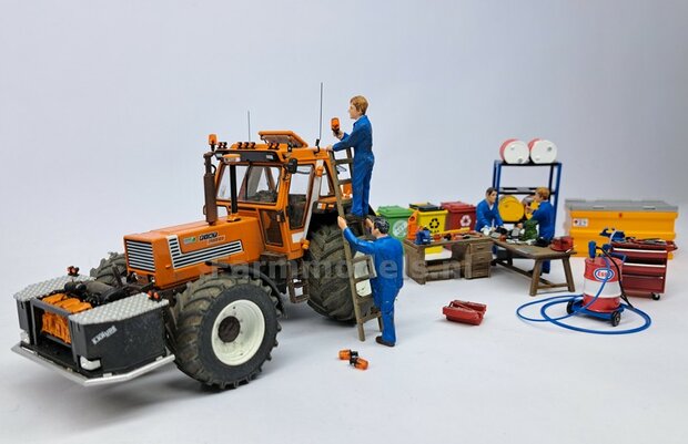 2x ZWAAILAMPSTEUN VERSIE K &Oslash; 1mm steun. Mat: Resin ALUMINIUM glans geschikt voor montage Farmmodels Zwaailampen 