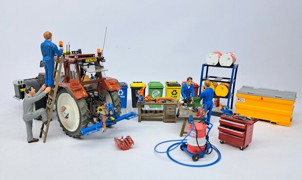 1x ZWAAILAMPSTEUN VERSIE L  &Oslash; 1mm steun. Mat: Resin ALUMINIUM glans + ZWART dop voor montage Farmmodels Zwaailampen 1:32  