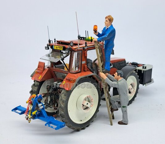 10x ZWAAILAMPSTEUN VERSIE L  &Oslash; 1mm steun. Mat: Resin ALUMINIUM glans + ZWART dop voor montage Farmmodels Zwaailampen 1:32  