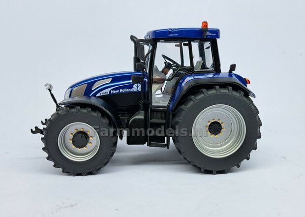 VERBOUWD: New Holland T7550 1:32 nieuwe banden &amp; ALU-METALIC gespoten velgen, eindvertragingen-wielmoeren &amp; FREE GIFT VOORRUIT STICKERSET 1:32  MM2217-REB  NB2B