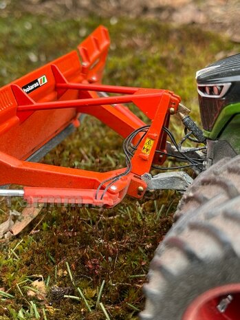 660. Holaras MES 470-H-140-F maisschuif aan Fendt 1050